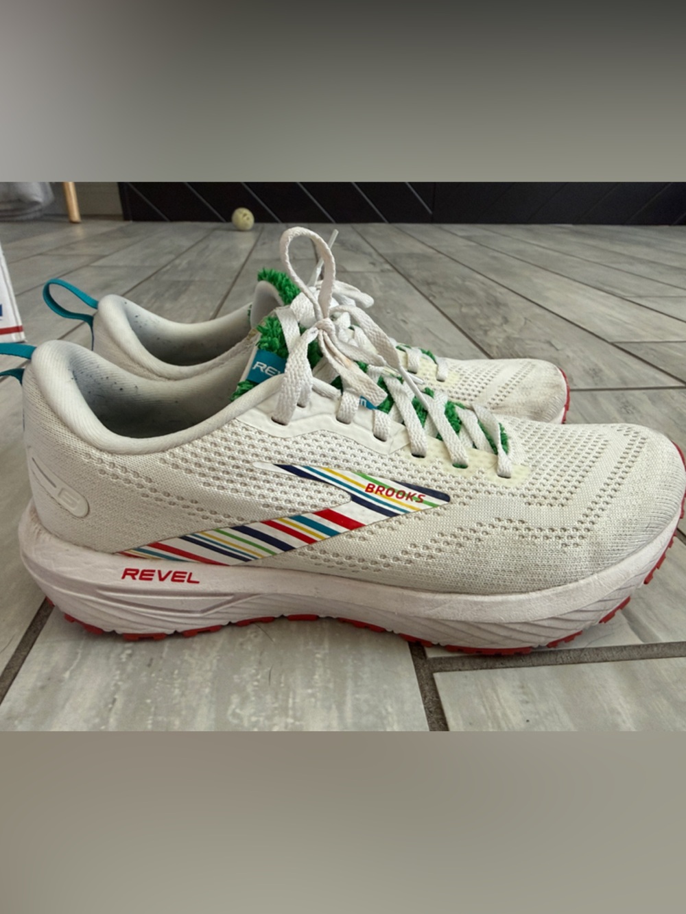 Brooks White Running Shoes with Multicolor Stripe and Green Accents